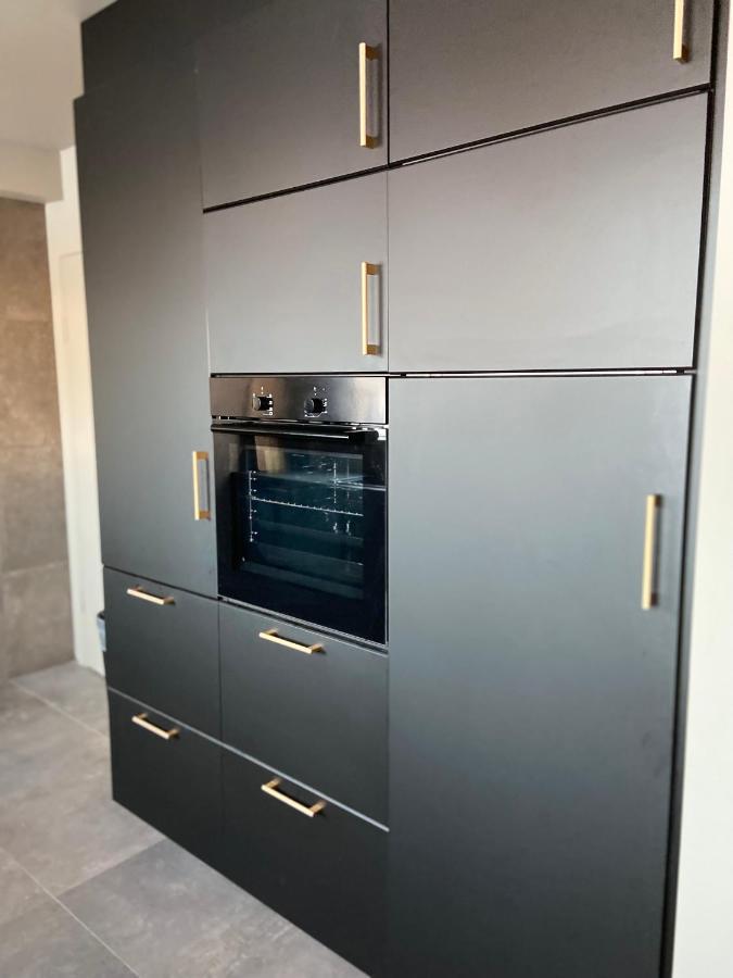 Perfectly Located 3 Bedroom Design Apartment Akureyri Esterno foto