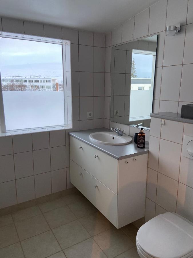 Perfectly Located 3 Bedroom Design Apartment Akureyri Esterno foto